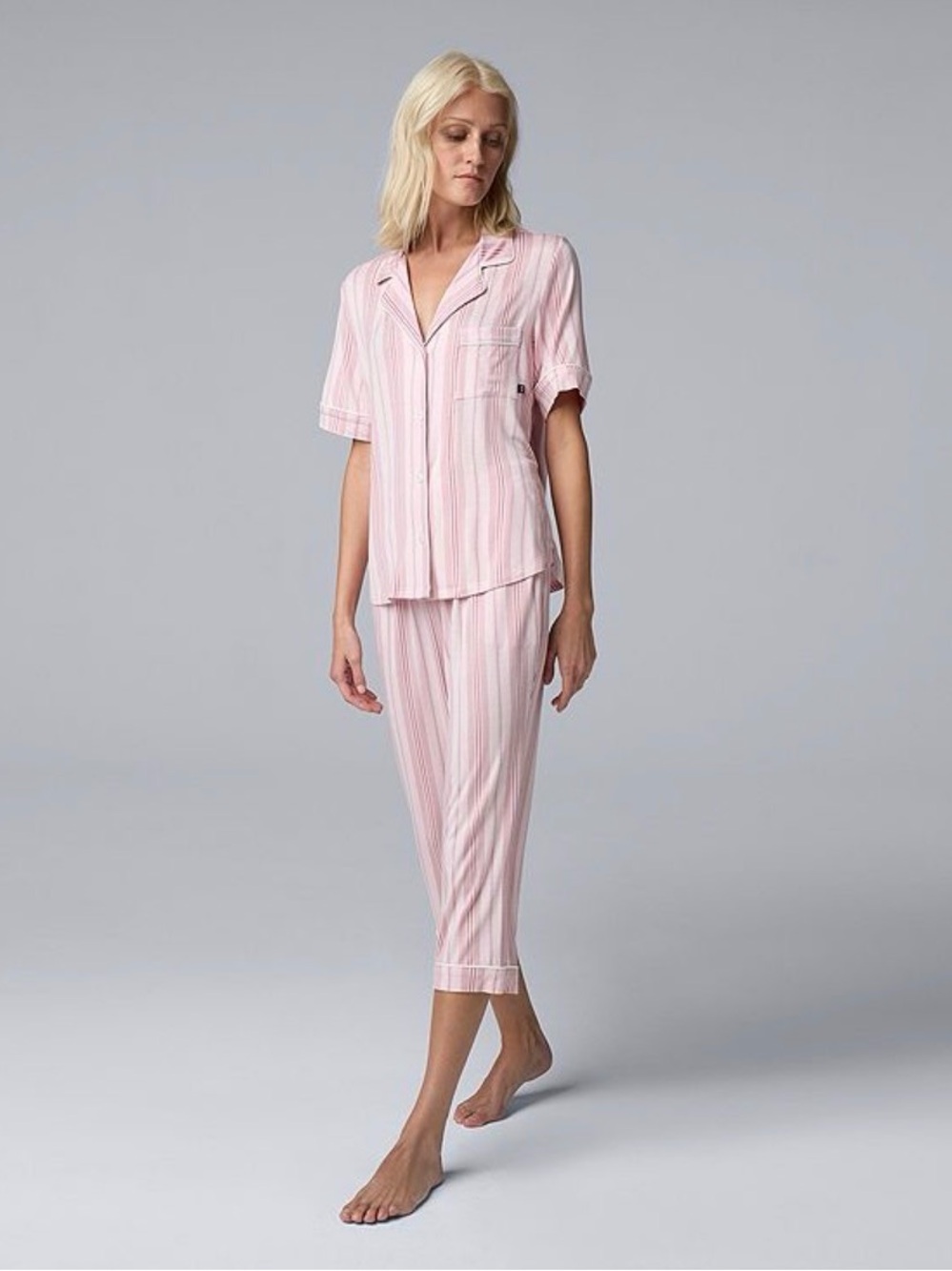 Simply Vera Vera Wang Notch neck Pajama Top and Capri Set, XL, NWT